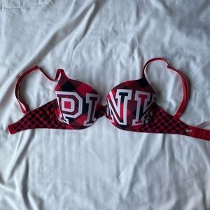 VS Pink wear everywhere t-shirt bra
